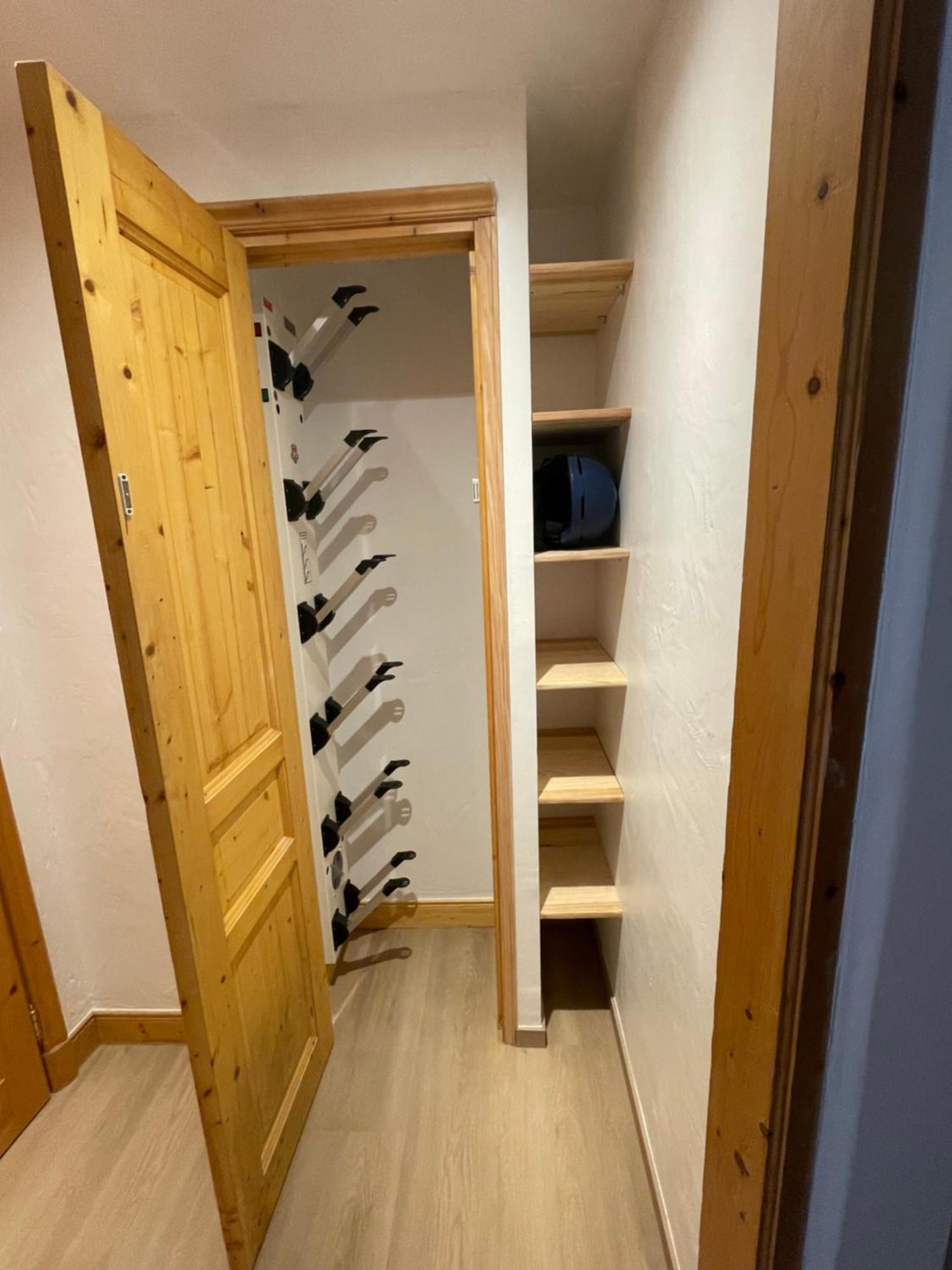 Meribel Centre La Chaudanne, Real Ski In And Out, 3 Bedrooms 2 Bathrooms Newly Renovated, Chalet L'Eperviere Bagian luar foto